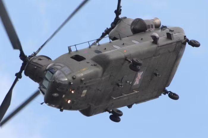 Chinook vốn là tên một bộ lạc da đỏ ở Tây Bắc Thái Bình Dương. Đến tháng 2 năm 1966, 161 chiếc Chinook đã được chế tạo và bàn giao cho Quân đội Hoa Kỳ. (trong hình là trực thăng Chinook trong biên chế của quân đội Anh) Chinook vốn là tên một bộ lạc da đỏ ở Tây Bắc Thái Bình Dương. Đến tháng 2 năm 1966, 161 chiếc Chinook đã được chế tạo và bàn giao cho Quân đội Hoa Kỳ. (trong hình là trực thăng Chinook trong biên chế của quân đội Anh)