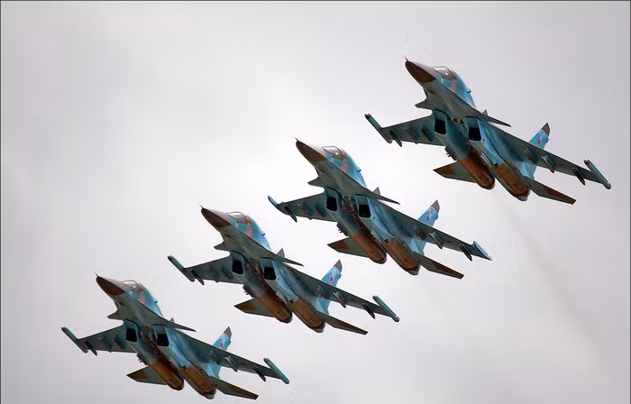 Chính nhờ khả năng mang vũ khí rất lớn và sức mạnh hỏa lực ghê gớm, Su-34 được giới quân sự Nga đặt cho biệt danh là “Xe tăng bay”.