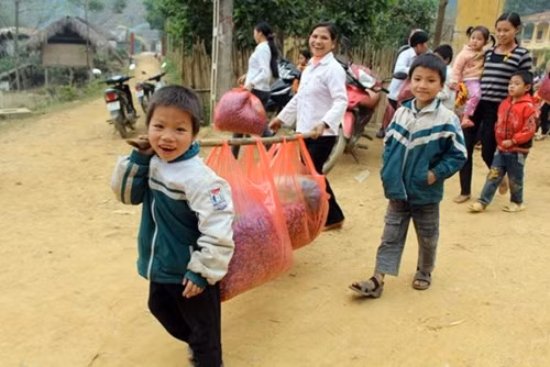 Phụ huynh bức xúc vì trường quốc tế mà gửi thư kêu gọi từ thiện phản cảm ảnh 2