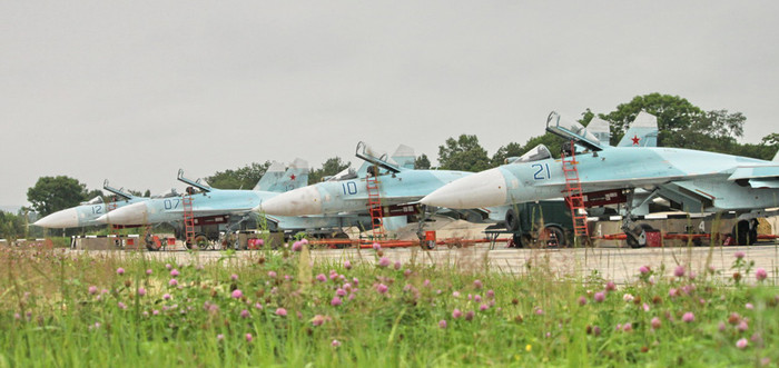 Chiến đấu cơ Su-27SM tại căn cứ Không quân 6983. Chiến đấu cơ Su-27SM tại căn cứ Không quân 6983.