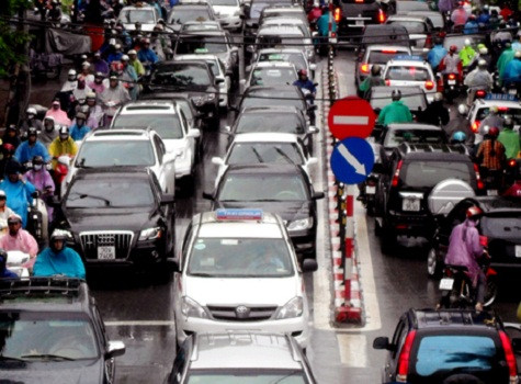 Hạn chế ô tô cá nhân lòa quay ngược bánh xe lịch sử (Ảnh minh họa: Nguồn internet) Hạn chế ô tô cá nhân lòa quay ngược bánh xe lịch sử (Ảnh minh họa: Nguồn internet)