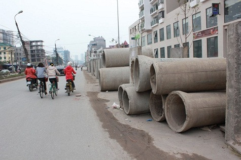 Không biết đâu là làn đường dành cho xe đạp. Không biết đâu là làn đường dành cho xe đạp.