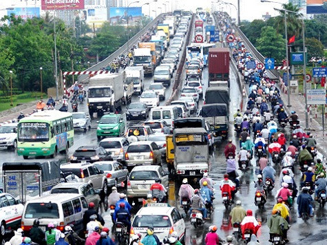 Nếu chọn lựa đường dành cho ô tô chúng ta sẽ tiếp tục phải đối mặt với nguy cơ tắc nghẽn giao thông trầm trọng!? Nếu chọn lựa đường dành cho ô tô chúng ta sẽ tiếp tục phải đối mặt với nguy cơ tắc nghẽn giao thông trầm trọng!?