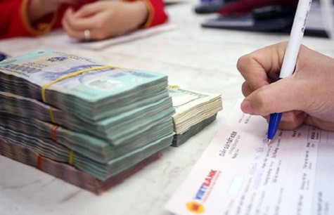 Chi phí huy động giảm thêm sẽ tạo điều kiện giảm lãi suất cho vay và kích thích tín dụng. Chi phí huy động giảm thêm sẽ tạo điều kiện giảm lãi suất cho vay và kích thích tín dụng.