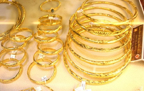 Vàng giao dịch quanh mức 43,4 triệu đồng/lượng.