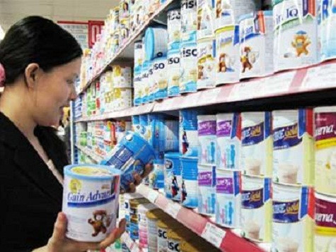Giá sữa âm thầm tăng liên tục Giá sữa âm thầm tăng liên tục