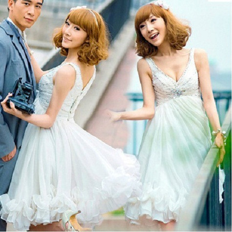 Váy cưới ngắn là lựa chọn ưu tiên của những cô dâu cá tính và hiện đại. (Ảnh: PN today) Xem thêm: Những mẫu váy cưới làm nức lòng cô dâu mùa hạ. Váy cưới ngắn là lựa chọn ưu tiên của những cô dâu cá tính và hiện đại. (Ảnh: PN today) Xem thêm: Những mẫu váy cưới làm nức lòng cô dâu mùa hạ.