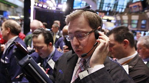 Nhiều nhà đầu tư chứng khoán Mỹ đã mắc lừa cặp song sinh 16 tuổi - Ảnh: NYDailyNews Nhiều nhà đầu tư chứng khoán Mỹ đã mắc lừa cặp song sinh 16 tuổi - Ảnh: NYDailyNews