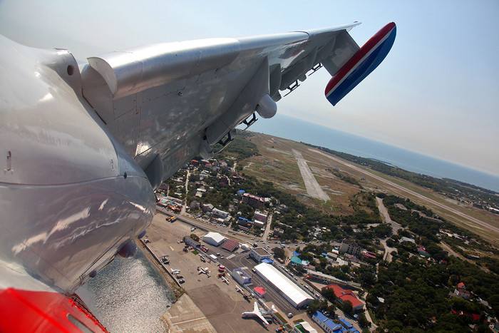 Gelendzhik nhìn từ thủy phi cơ Be-200MChS.