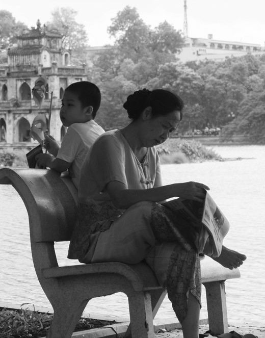 Một hồ Gươm bình yên giữa cuộc sống ồn ào... Một hồ Gươm bình yên giữa cuộc sống ồn ào...