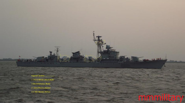 Trong ảnh, những vị trí được khoanh tròn là những chi tiết đã được thay thế trên khu trục hạm F-23 bao gồm: tổ hợp tên lửa đối hạm C-802 (thay cho SY-1), radar 352G (thay cho radar 352C), radar phát nhiễu (jammer radar) và radar trinh sát (reconnaissance radar). Trong ảnh, những vị trí được khoanh tròn là những chi tiết đã được thay thế trên khu trục hạm F-23 bao gồm: tổ hợp tên lửa đối hạm C-802 (thay cho SY-1), radar 352G (thay cho radar 352C), radar phát nhiễu (jammer radar) và radar trinh sát (reconnaissance radar).