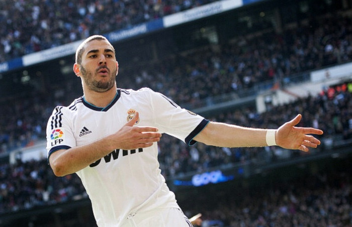 Real với chỉ 4 người sót lại trong đội hình xuất phát ở trận thắng 3-1 đêm thứ Ba đã cho Barcelona thủng lưới trận thứ 13 liên tiếp