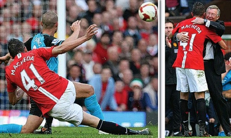 Khoảnh khắc Federico Macheda ghi bàn vào lưới Aston Villa