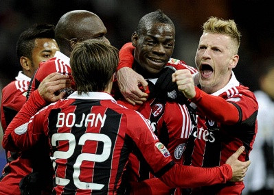 AC Milan bất bại 10 trận liên tiếp từ giữa tháng 1 cho tới khi gặp Barcelona ở lượt về vòng 1/16 Champions League AC Milan bất bại 10 trận liên tiếp từ giữa tháng 1 cho tới khi gặp Barcelona ở lượt về vòng 1/16 Champions League