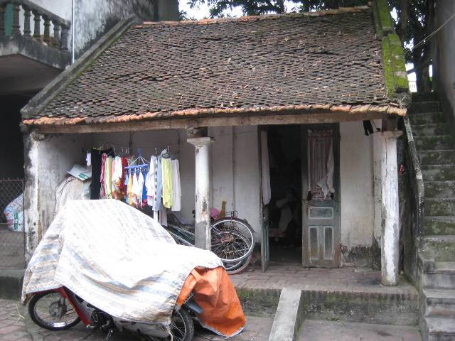 Ngôi nhà của mẹ Huê và con gái sinh sống đã càng trở nên lạnh lẽo Ngôi nhà của mẹ Huê và con gái sinh sống đã càng trở nên lạnh lẽo