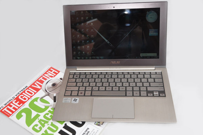 Trải nghiệm Ultrabook "siêu mỏng" Asus Zenbook UX21E ảnh 1