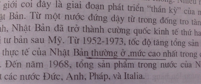 Dấu phẩy được đánh bừa bãi, tùy tiện >>ĐIỂM MẶT CÁC THỦ KHOA ĐẠI HỌC 2012 Dấu phẩy được đánh bừa bãi, tùy tiện >>ĐIỂM MẶT CÁC THỦ KHOA ĐẠI HỌC 2012