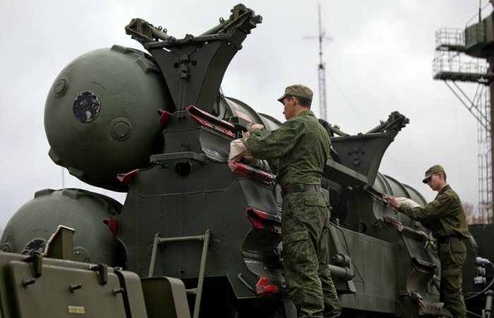 Huấn luyện sẵn sàng chiến đấu tại một đơn vị tên lửa S-400 của quân đội Nga.