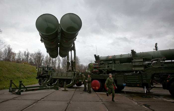 Huấn luyện sẵn sàng chiến đấu tại một đơn vị tên lửa S-400 của quân đội Nga.