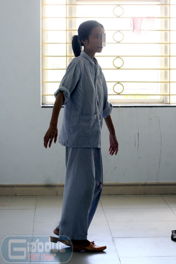 Theo các bác sĩ ở Bệnh viện tâm thần Trung ương, trong xã hội hiện đại, ngoài những sang chấn tâm lý có tính khách quan thì nhiều người bệnh còn bị một căn bệnh đáng sợ đó là bệnh trầm cảm. Nhiều trường hợp do bị trầm cảm nặng lâu ngày không được phát hiện và chữa trị đã dẫn đến tâm thần và rất khó điều trị khỏi hoàn toàn. Theo các bác sĩ ở Bệnh viện tâm thần Trung ương, trong xã hội hiện đại, ngoài những sang chấn tâm lý có tính khách quan thì nhiều người bệnh còn bị một căn bệnh đáng sợ đó là bệnh trầm cảm. Nhiều trường hợp do bị trầm cảm nặng lâu ngày không được phát hiện và chữa trị đã dẫn đến tâm thần và rất khó điều trị khỏi hoàn toàn.