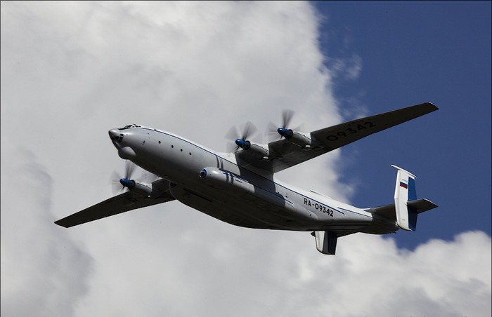 An-22 Antaeus An-22 Antaeus