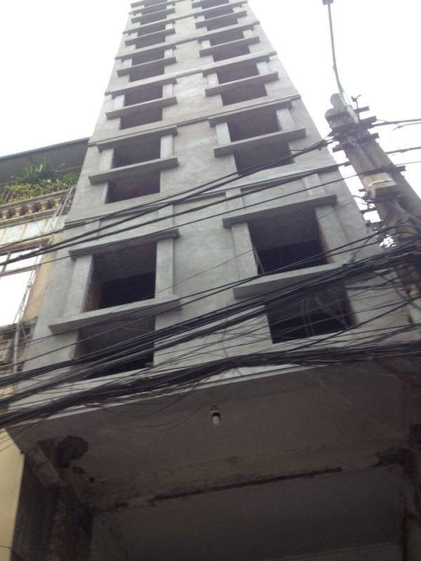 Công trình tại số 292, đường Láng, phố Thái Thịnh xây lên đến 10 tầng đang đi vào hoàn thiện (Ảnh Văn Minh) Công trình tại số 292, đường Láng, phố Thái Thịnh xây lên đến 10 tầng đang đi vào hoàn thiện (Ảnh Văn Minh)