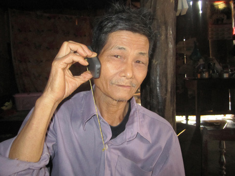 Buộc dây cho khỏi rớt.