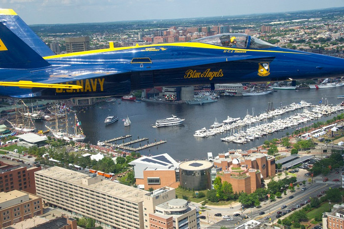 Trong điều kiện thời tiết thuận lợi, phi đội thực hiện các bài tập ở trần bay không quá 2.400m. Khi thời tiêt nhiều mây, chỉ thực hiện các bài tập bay ở trần bay không lớn hơn 460km. Trong điều kiện thời tiết thuận lợi, phi đội thực hiện các bài tập ở trần bay không quá 2.400m. Khi thời tiêt nhiều mây, chỉ thực hiện các bài tập bay ở trần bay không lớn hơn 460km.