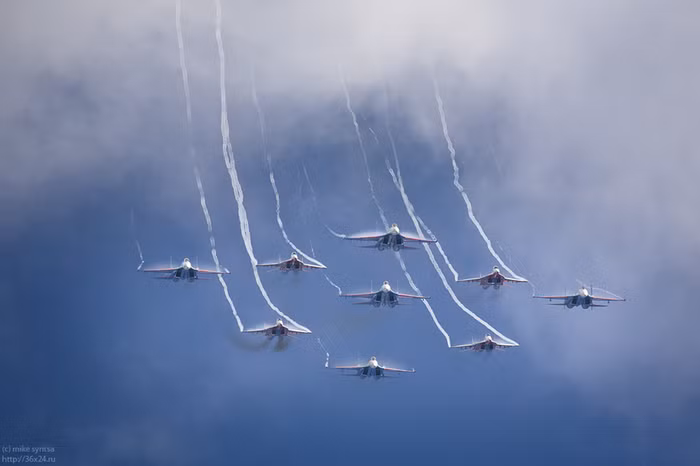 Màn trình diễn của Phi đội Hiệp sĩ Nga.