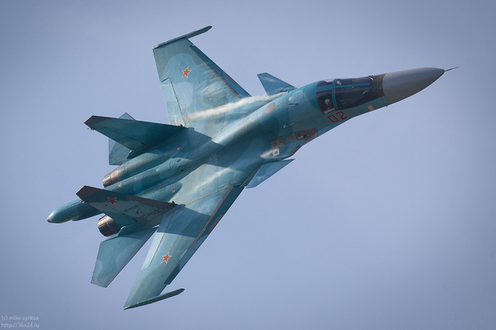 Oanh tạc cơ Su-34. Oanh tạc cơ Su-34.