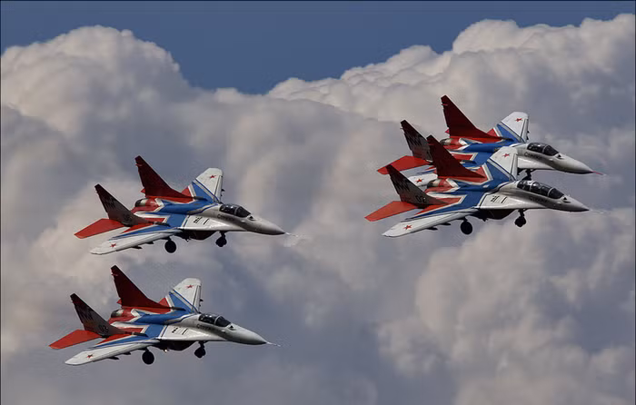 Các tiêm kích MiG-29 thuộc Phi đội nổi tiếng Strizhi của Nga.