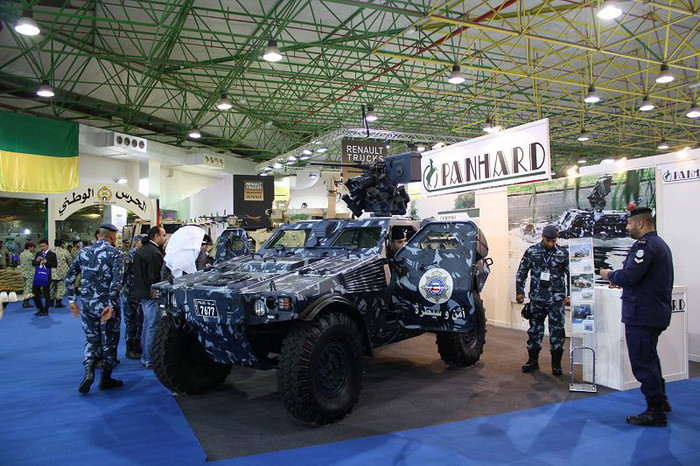 Xe chiến đấu hạng nhẹ VBL Panhard Mk II của hãng Panhard, Pháp