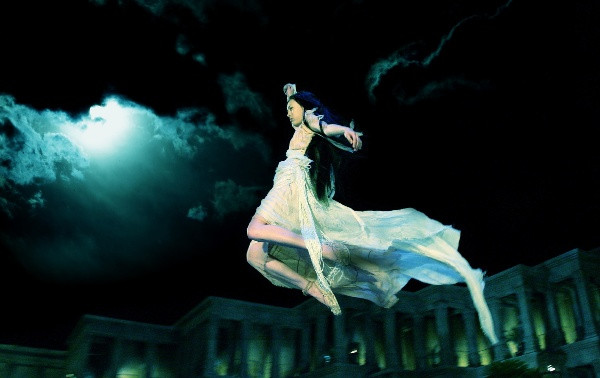 Thược Dược là người hướng dẫn các tiên nữ luyện tập pháp thuật Thược Dược là người hướng dẫn các tiên nữ luyện tập pháp thuật