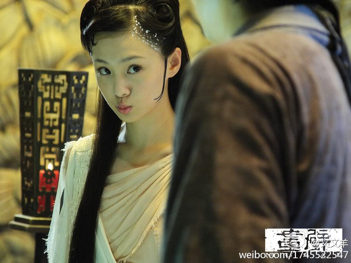 Tính cách của Mẫu Đơn thẳng thắn bộc trực, ngang ngạnh và bướng bỉnh, cô luôn mong muốn được đến trần gian để khám phá loài người. Tính cách của Mẫu Đơn thẳng thắn bộc trực, ngang ngạnh và bướng bỉnh, cô luôn mong muốn được đến trần gian để khám phá loài người.