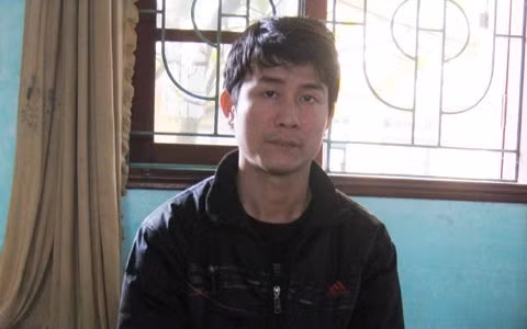 Đối tượng Trần Huy Đông tại cơ quan điều tra công an huyện Cẩm Xuyên.