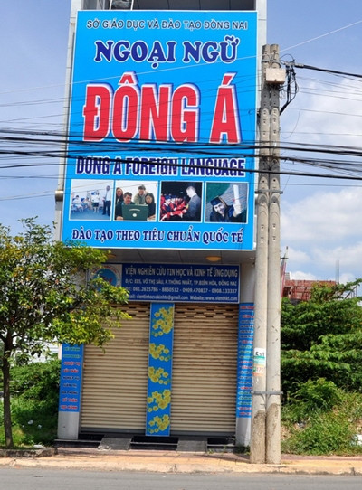 Trung tâm ngoại ngữ Đông Á - nơi đã tổ chức nhiều đợt thi thuê, thi kèm TOEFL, TOEIC cho cán bộ - Ảnh: Sơn Định (Tuổi Trẻ).