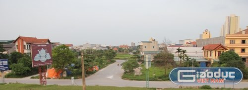 Toàn cảnh Dự án cụm sản xuất làng nghề Bát Tràng. Toàn cảnh Dự án cụm sản xuất làng nghề Bát Tràng.