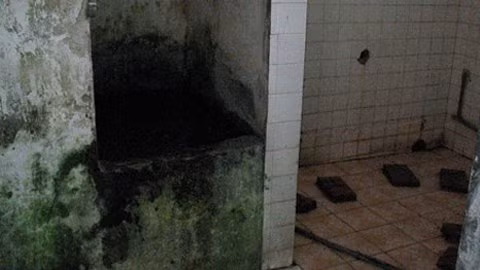 Ám ảnh nhà vệ sinh, nhịn đại tiểu tiện dễ dẫn đến các bệnh về đường tiêu hóa.