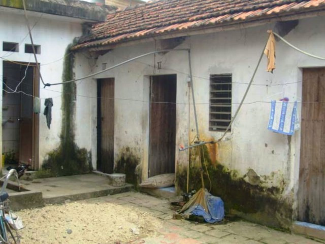 Cò nhà trọ thường đưa tân sinh viên đến những nhà trọ tồi tàn