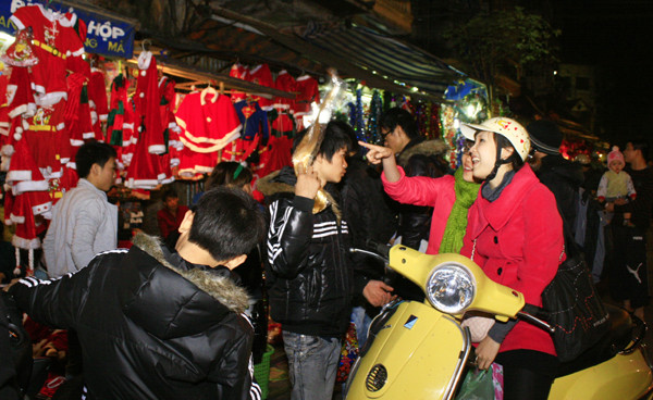 Không khí Giáng sinh nhộn nhịp Không khí Giáng sinh nhộn nhịp