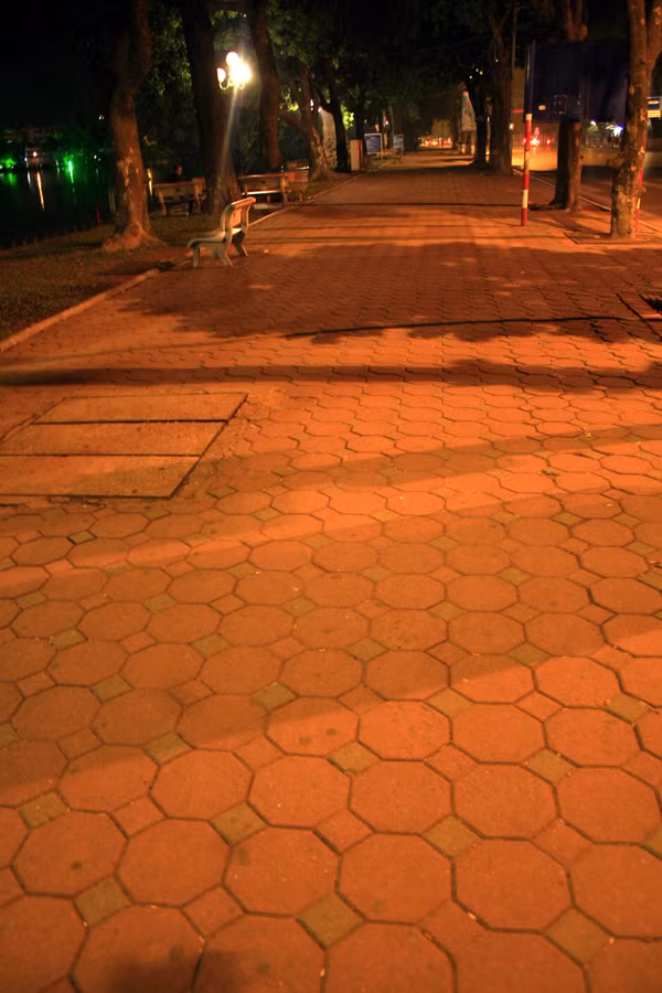 Không còn cảnh chen lấn xô đẩy