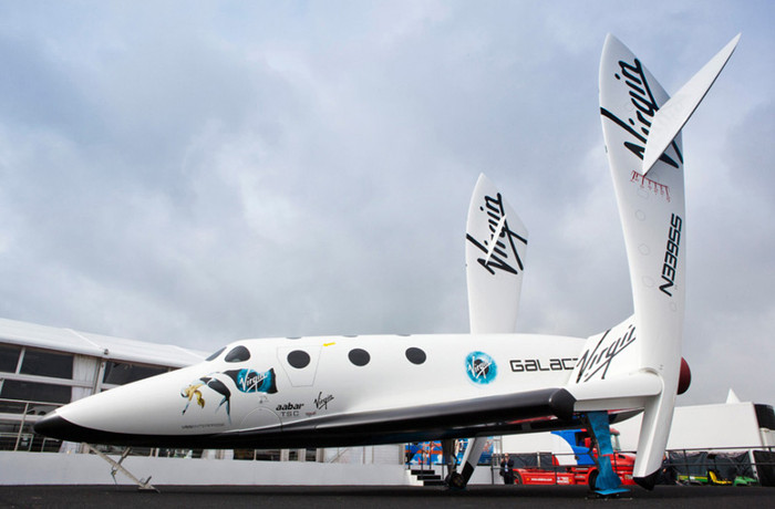 Tàu du lịch vũ trụ VSS Enterprise của hãng Virgin Galactic. Tàu du lịch vũ trụ VSS Enterprise của hãng Virgin Galactic.