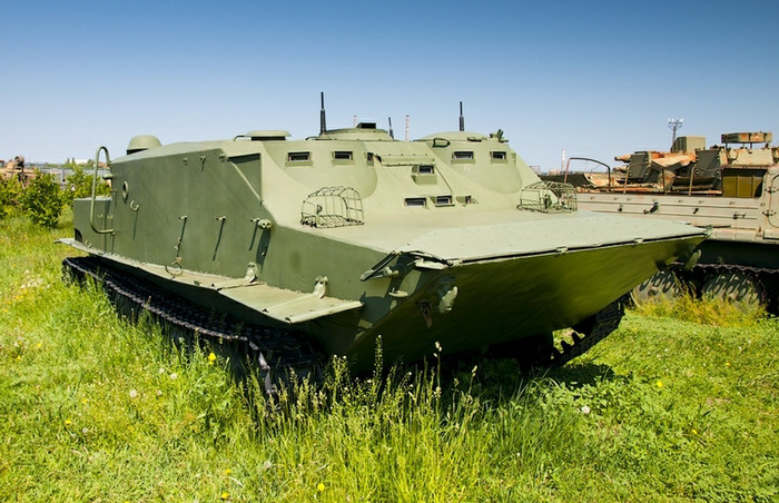 Một xe bọc thép đổ bộ tại bảo tàng Avtovaz. Một xe bọc thép đổ bộ tại bảo tàng Avtovaz.