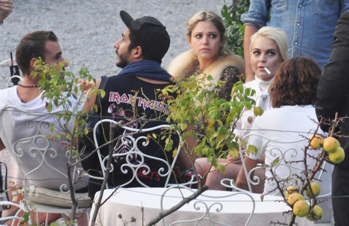 Lindsay rất thân thiện với ekip chụp ảnh