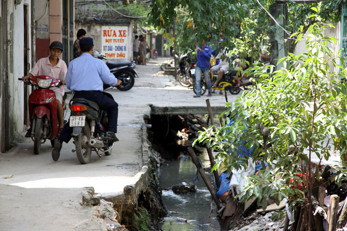 Một số hình ảnh khác trong còn ngách "nước đen" 34, ngõ 139, Khương Thượng Một số hình ảnh khác trong còn ngách "nước đen" 34, ngõ 139, Khương Thượng