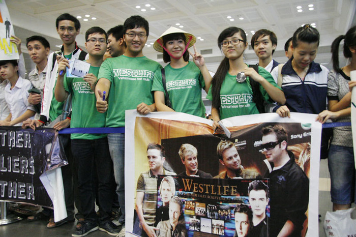 Giây phút háo hức của các fan Giây phút háo hức của các fan