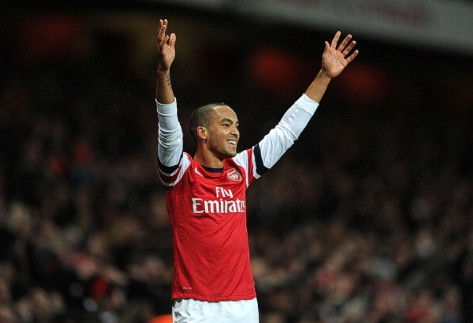 3 trận đã qua đá tiền đạo, Walcott trận nào cũng góp mặt trong ít nhất 1 tình huống ghi bàn.