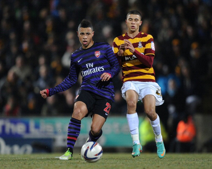 “#WengerOut” hiện đang là một trong những chủ đề được quan tâm nhiều nhất trên Twitter những ngày gần đây, đặc biệt là chỉ vài giờ sau trận thua của Arsenal trước Bradford trên chấm 11m. Bất chấp tung ra sân đội hình mạnh gồm Santi Cazorla, Jack Wilshere và Thomas Vermaelen, Arsenal chơi một cách nhợt nhạt và thiếu bản sắc trước đội bóng kém mình 60 hạng trên bảng xếp hạng bóng đá Anh. “#WengerOut” hiện đang là một trong những chủ đề được quan tâm nhiều nhất trên Twitter những ngày gần đây, đặc biệt là chỉ vài giờ sau trận thua của Arsenal trước Bradford trên chấm 11m. Bất chấp tung ra sân đội hình mạnh gồm Santi Cazorla, Jack Wilshere và Thomas Vermaelen, Arsenal chơi một cách nhợt nhạt và thiếu bản sắc trước đội bóng kém mình 60 hạng trên bảng xếp hạng bóng đá Anh.