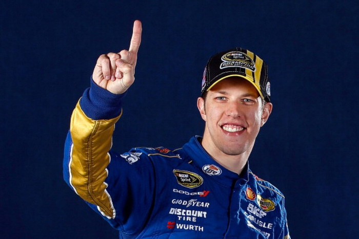 49. Brad Keselowski – Nhà vô địch NASCAR: Một trong những tay đua nổi bật nhất năm 2012 khi giành chiến thắng trong 5 cuộc đua lớn tại Bristol, Talladega, Kentucky, Chicago và Dover để trở thành nhà vô địch NASCAR 2012.