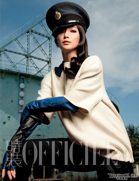 Lấy bối cảnh ở thành phố Cáp Nhĩ Tân xinh đẹp, vẻ đẹp sang trọng và táo bạo của Băng Băng được khắc họa rõ nét qua từng phong cách tạo dáng. Lấy bối cảnh ở thành phố Cáp Nhĩ Tân xinh đẹp, vẻ đẹp sang trọng và táo bạo của Băng Băng được khắc họa rõ nét qua từng phong cách tạo dáng.